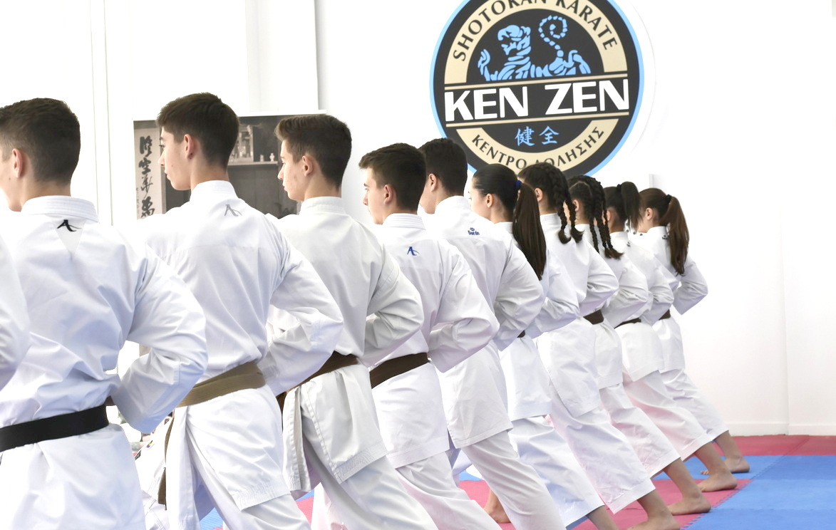 &Epsilon;&phi;&eta;&beta;&iota;&kappa;ά &Tau;&mu;ή&mu;&alpha;&tau;&alpha; Karate